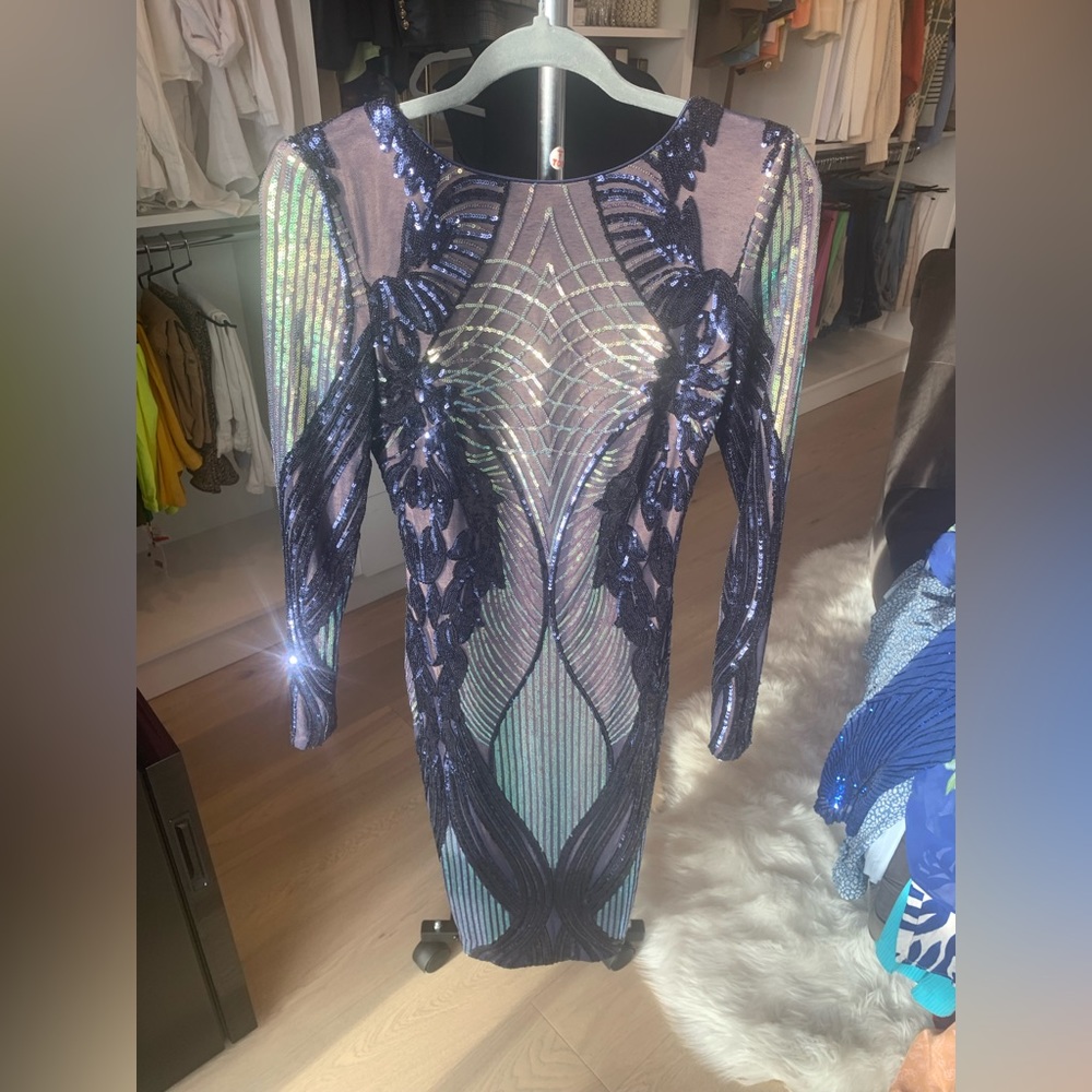 Dress the population midi sequins dress